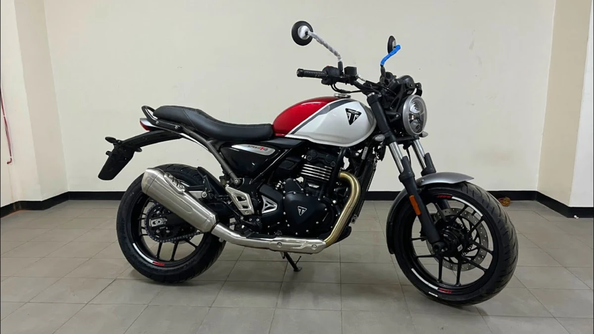Triumph Speed T4